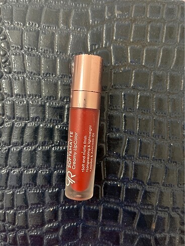 Golden Rose Soft matte ruj