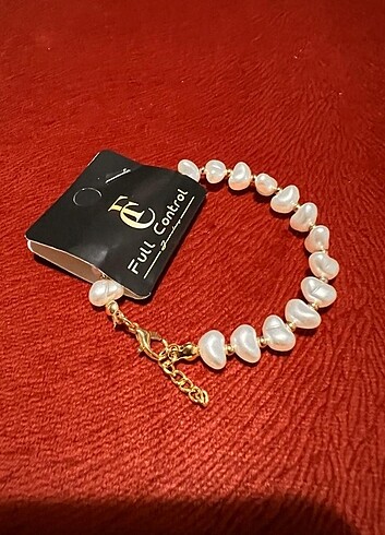 Zara İnci Bileklik