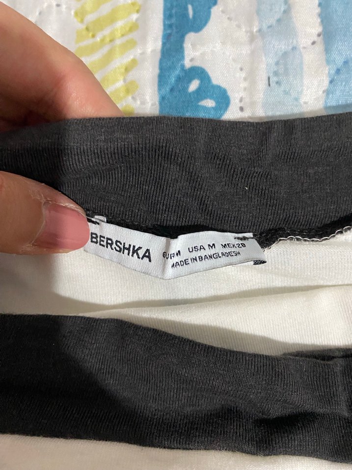 Bershka Straplez Crop - Görsel 2