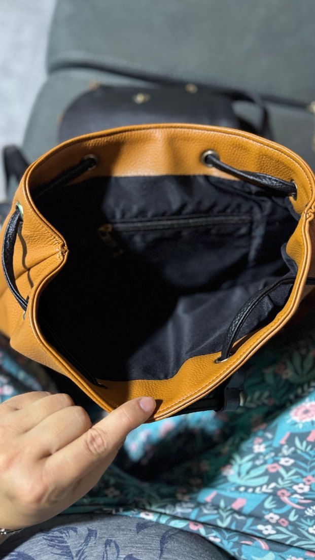 Sarı Deri Kadın Sırt Çantası - Görsel 2