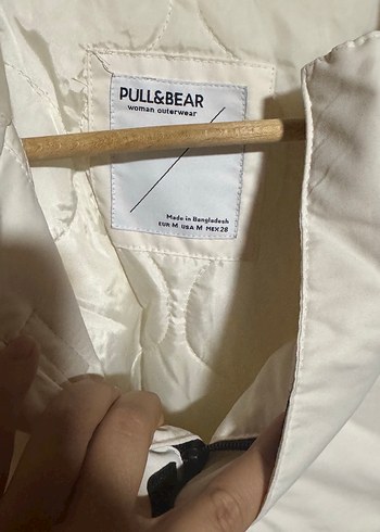 Beyaz Kapüşonlu Fermuarlı Kadın Ceket - Görsel 2