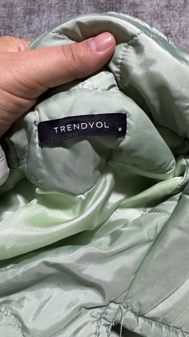 Trendyol kapitone mont - Görsel 3