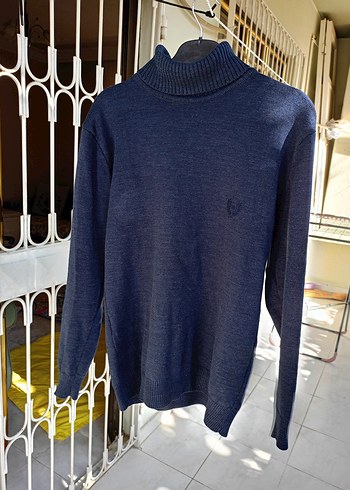 Erkek Lacivert Boğazlı Yün Kazak