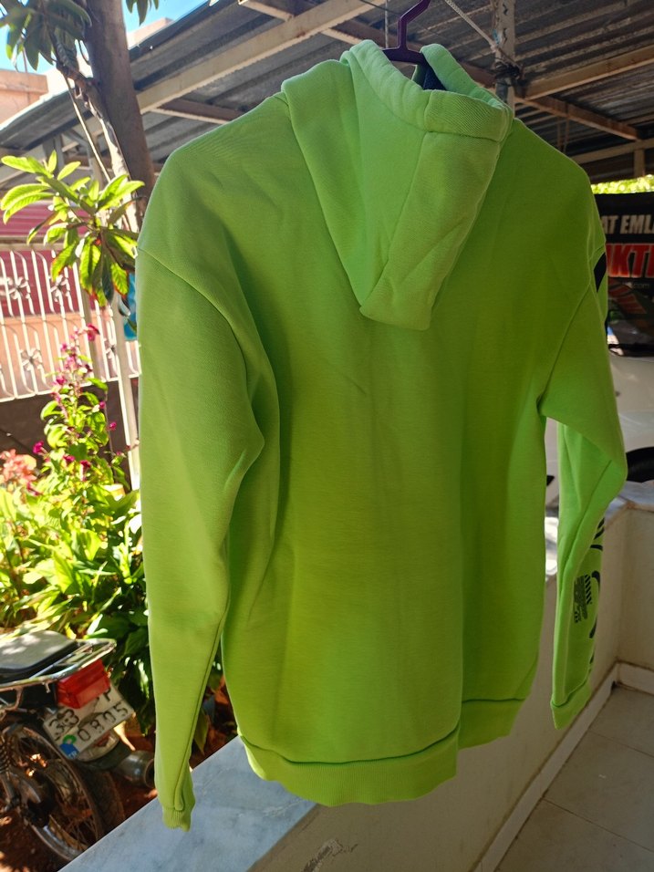 Yeşil Kapüşonlu Fermuarlı Kısa Sweatshirt - Görsel 5