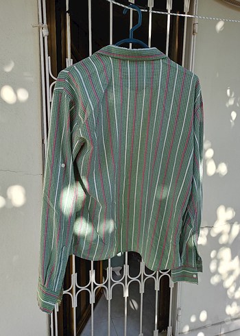 Uzun Kollu Yeşil Bağlama Desenli Gömlek - Görsel 6