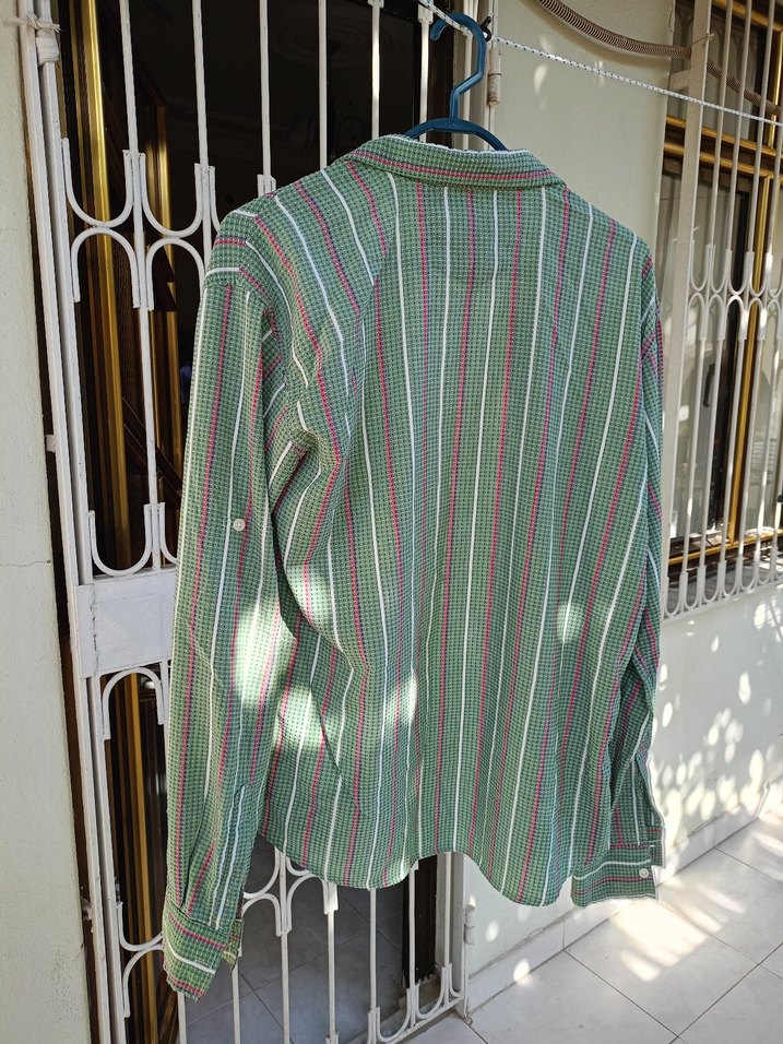 Uzun Kollu Yeşil Bağlama Desenli Gömlek - Görsel 5