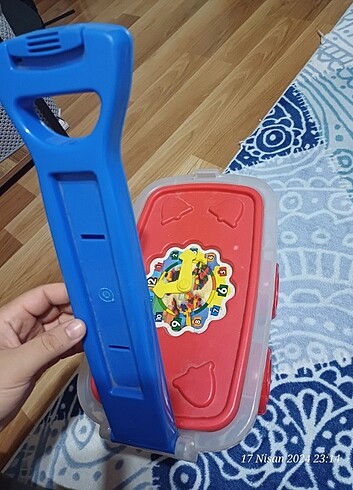 Beden Renk Tekerlekli Kutulu Yapboz