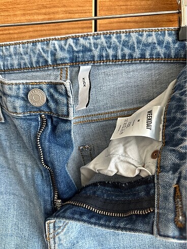 26 Beden mavi Renk Weekday 5 cepli yeni kot pantolon