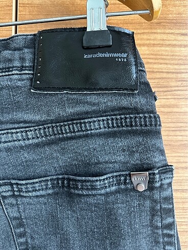 40 Beden siyah Renk Zara siyah premium serisi jean