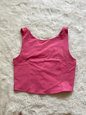 Pembe sırt dekolteli crop top