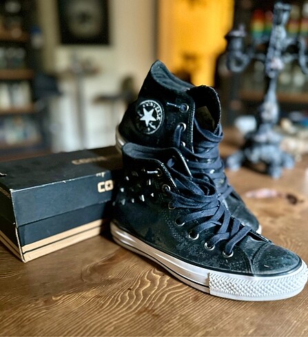Deri converse