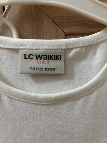 LC Waikiki Kız çocuk etek tshirt takım