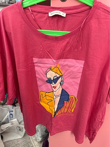 Kadın tişört