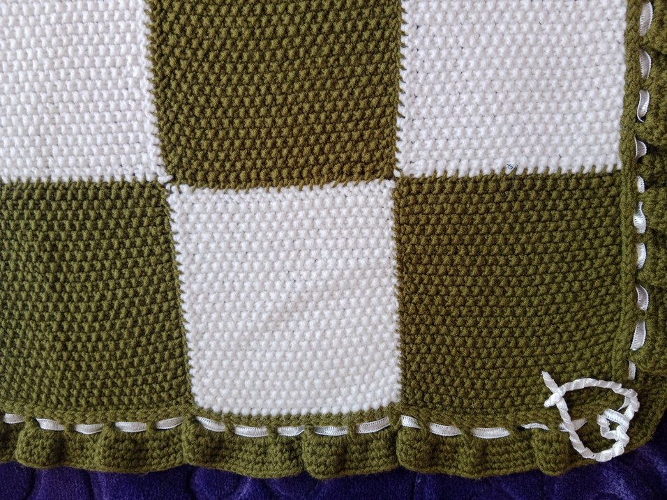 Yeşil Kareli Örgü Çocuk Battaniyesi - Görsel 3