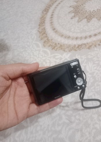 Sony Cyber-shot 14.1 MP Dijital Kamera Siyah - Görsel 2