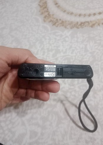 Sony Cyber-shot 14.1 MP Dijital Kamera Siyah - Görsel 3