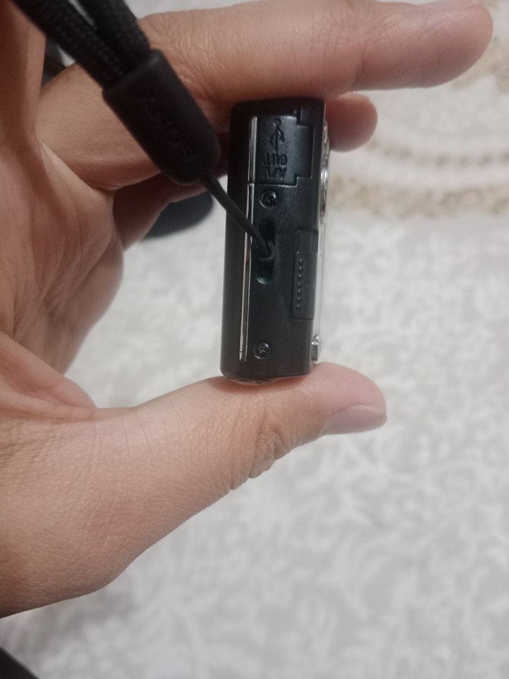 Sony Cyber-shot 14.1 MP Dijital Kamera Siyah - Görsel 5