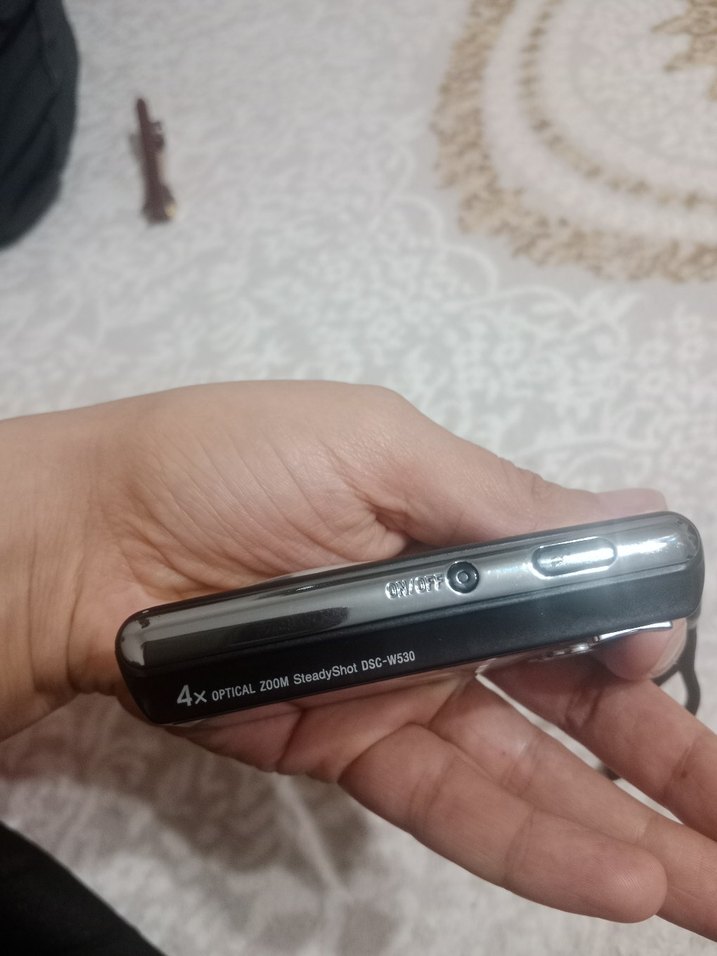 Sony Cyber-shot 14.1 MP Dijital Kamera Siyah - Görsel 4