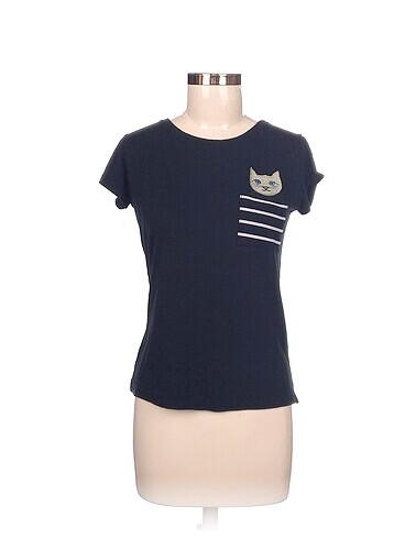 Diğer T-shirt %70 İndirimli.