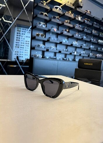 Gucci İthal Sunglasses Uv 400 Korumalı 