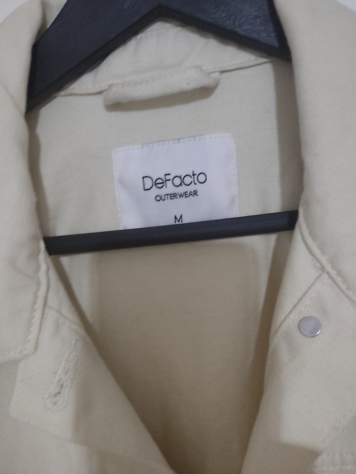 Bej Düğmeli Kadın Denim Ceket - Görsel 3