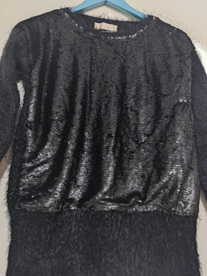 Siyah Kürklü Uzun Kollu Kadın Kazak - Görsel 2