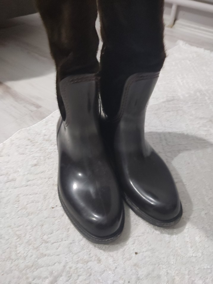 Siyah Kürklü Dizüstü Stiletto Bot - Görsel 3