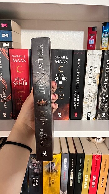  Beden Yıkılmış Taht