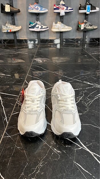 New Balance NEW BALANCE