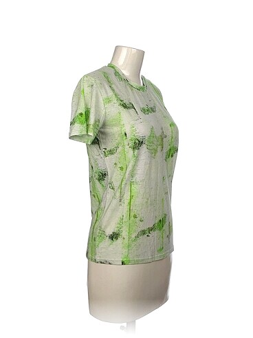 H&M H&M T-shirt %70 İndirimli.