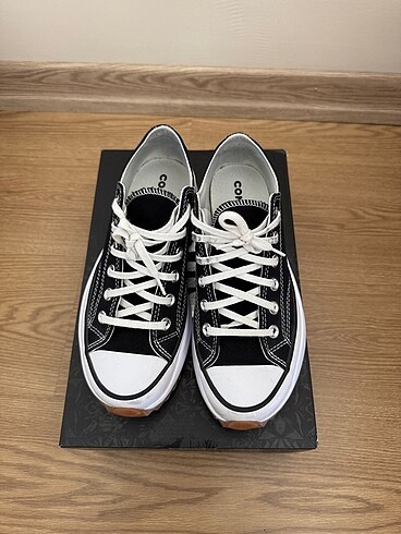Converse converse run star hike
