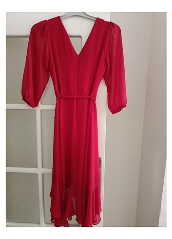Diğer Kırmızı eteği fırfırlı elbise 
