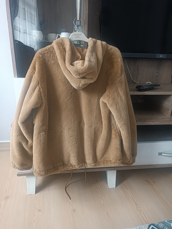 Kürklü Kısa Bej Kadın mont - Görsel 3