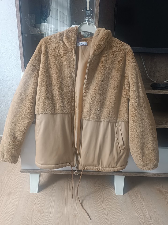 Kürklü Kısa Bej Kadın mont - Görsel 2