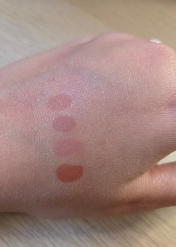 Beden pembe Renk Rom&nd Juicy Lasting Tint Nucadamia