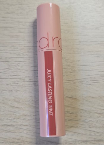 Diğer Rom&nd Juicy Lasting Tint Nucadamia