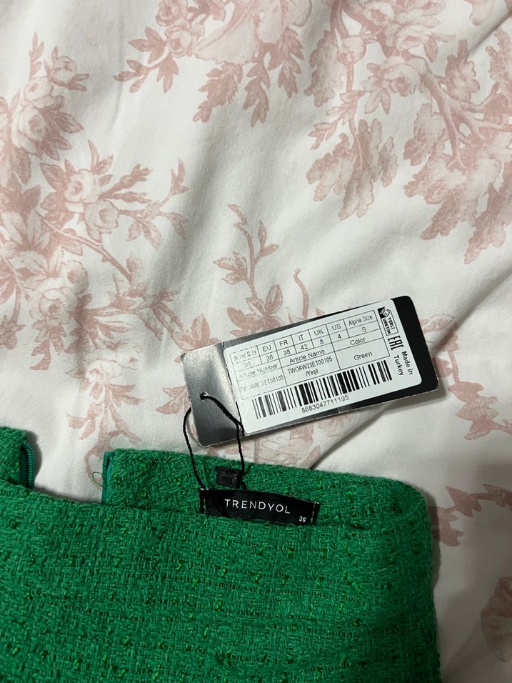 Yeşil Mini Etek Fırfırlı - Görsel 2