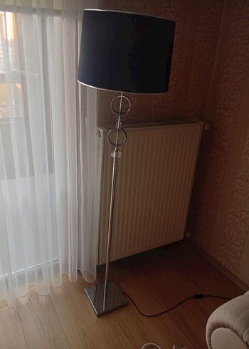 Siyah Ayaklı Modern Lambader