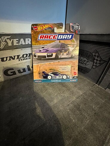 HOTWHEELS PREMİUM PORSCHE 935