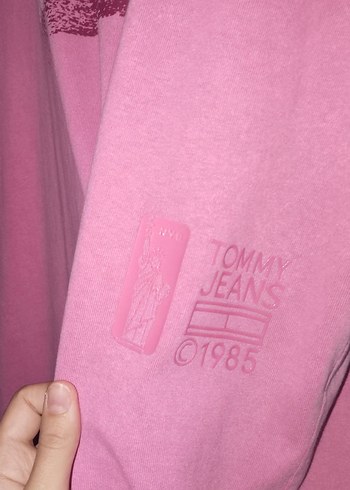 Tommy Hilfiger Pembe Baskılı Salaş Kadın Tişört