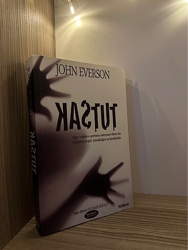 John Everson - Tutsak kitap
