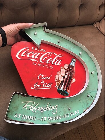 CocaCola temalı ışıklı tabela
