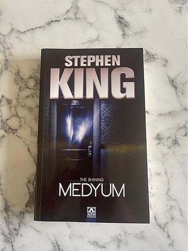 Medyum