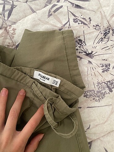 Pull and Bear pull and bear parasut pantolon