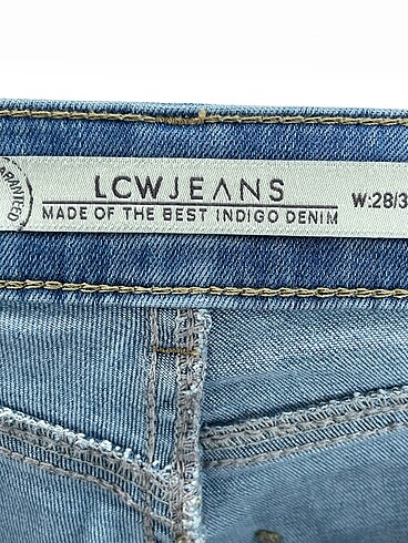 28 Beden mavi Renk LC Waikiki Jean / Kot %70 İndirimli.