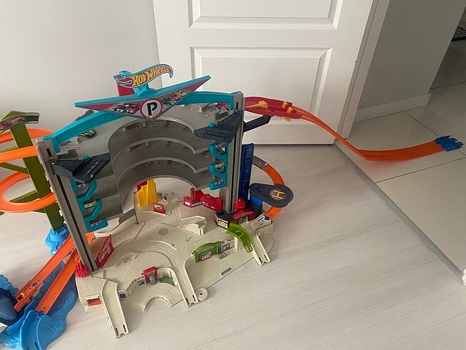 Hotwheels Garaj Seti