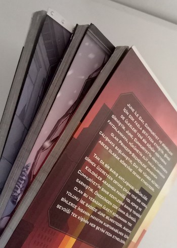 Efsane serisi çizgi roman - Marie Lu - Görsel 13