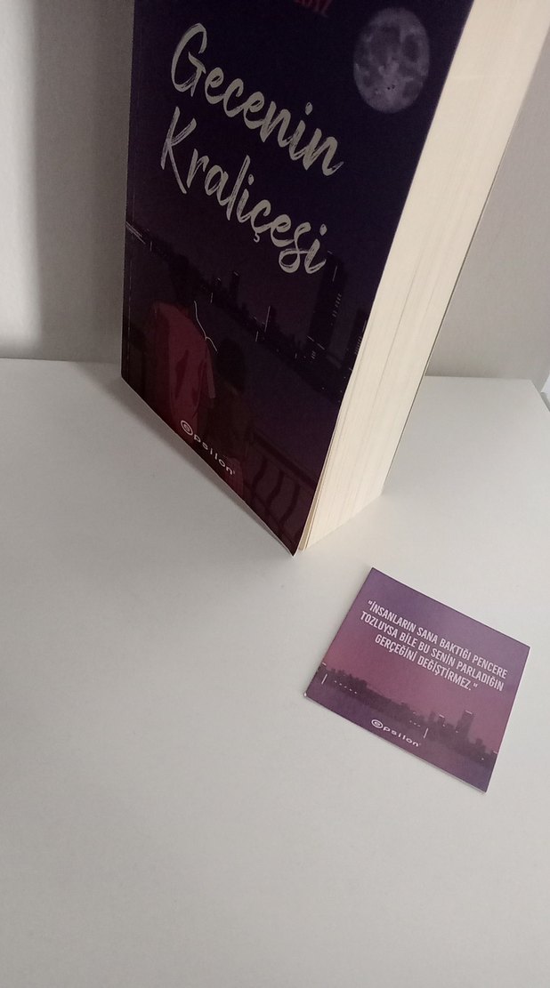 Gecenin Kraliçesi - Ayşegül Yıldız - Görsel 4