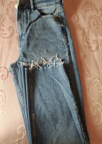 Kadın Gri Midi Boy Paçası Püsküllü Kot Pantolon