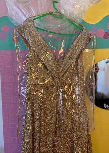 Parıltılı V Yaka Uzun Altın Abiye Elbise - Görsel 5